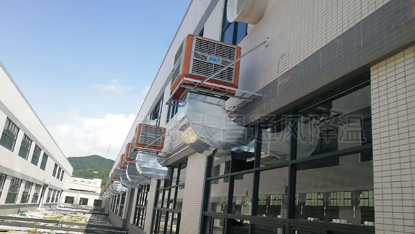 車間降溫都配置安裝節(jié)能環(huán)?？照{(diào)，降溫效果好到爆